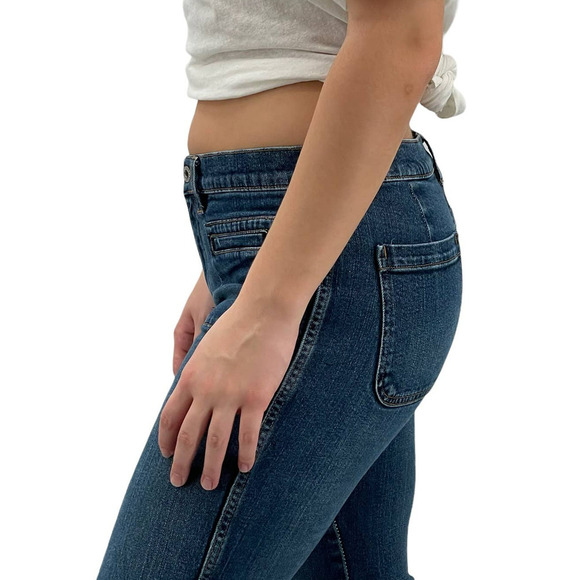 Vintage Y2K GAP Flare Leg Jeans Mid/Low Rise 2% Spandex Medium Blue | Size 4 - Picture 4 of 10
